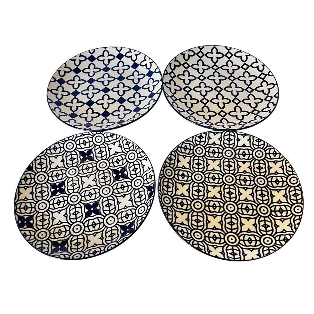 Chiara Mainstays Accent Salad Plate Blue & White Pattern Set of 4